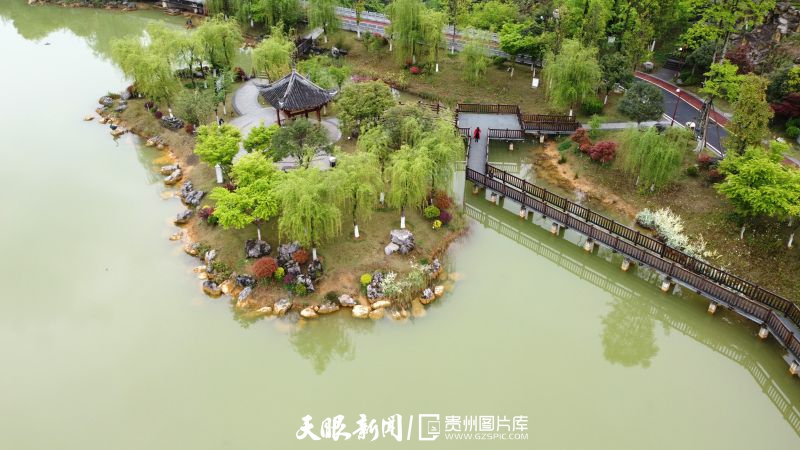 遵义仁怀：绿色城市公园 市民休闲的好去处