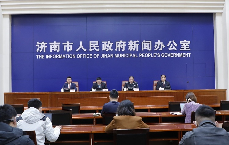 【原创】2021年 济南市消协组织共受理消费者投诉1834件挽回经济损失70余万元_fororder_正.JPG