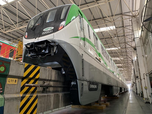 重庆轨道交通2号线新增8辆编组单轨列车