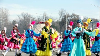 （轉載）吉爾吉斯斯坦慶祝納烏魯斯節
