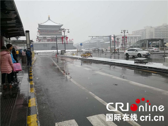 西安市碑林区：清除积雪 保畅道路在行动_fororder_419