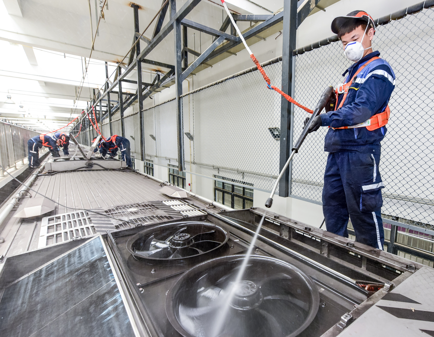 （轉載）成都地鐵送“清涼”了 背後原來還有這些“操作”……