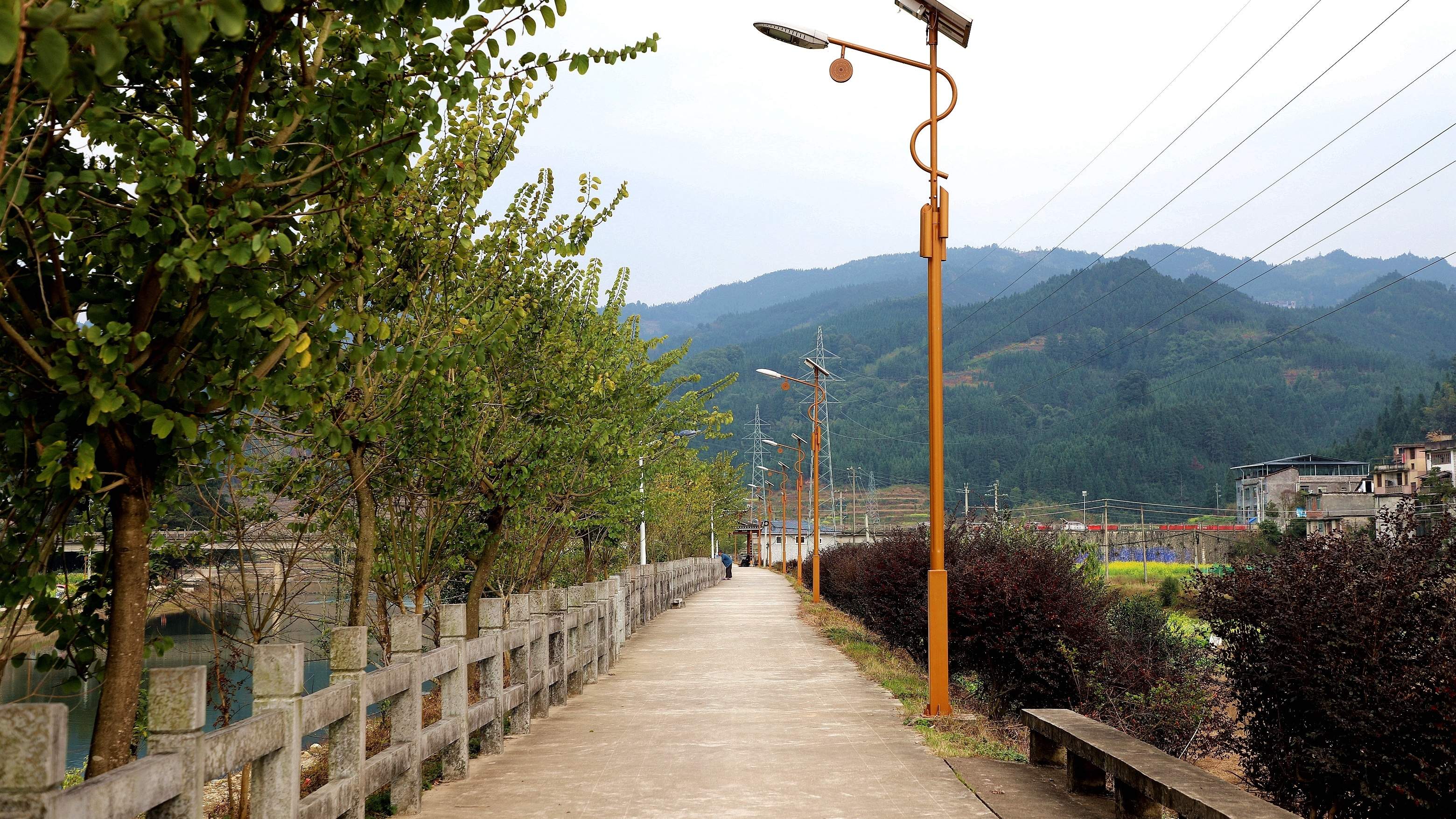 广西融水：昔日“山旮旯”今日“特色村”