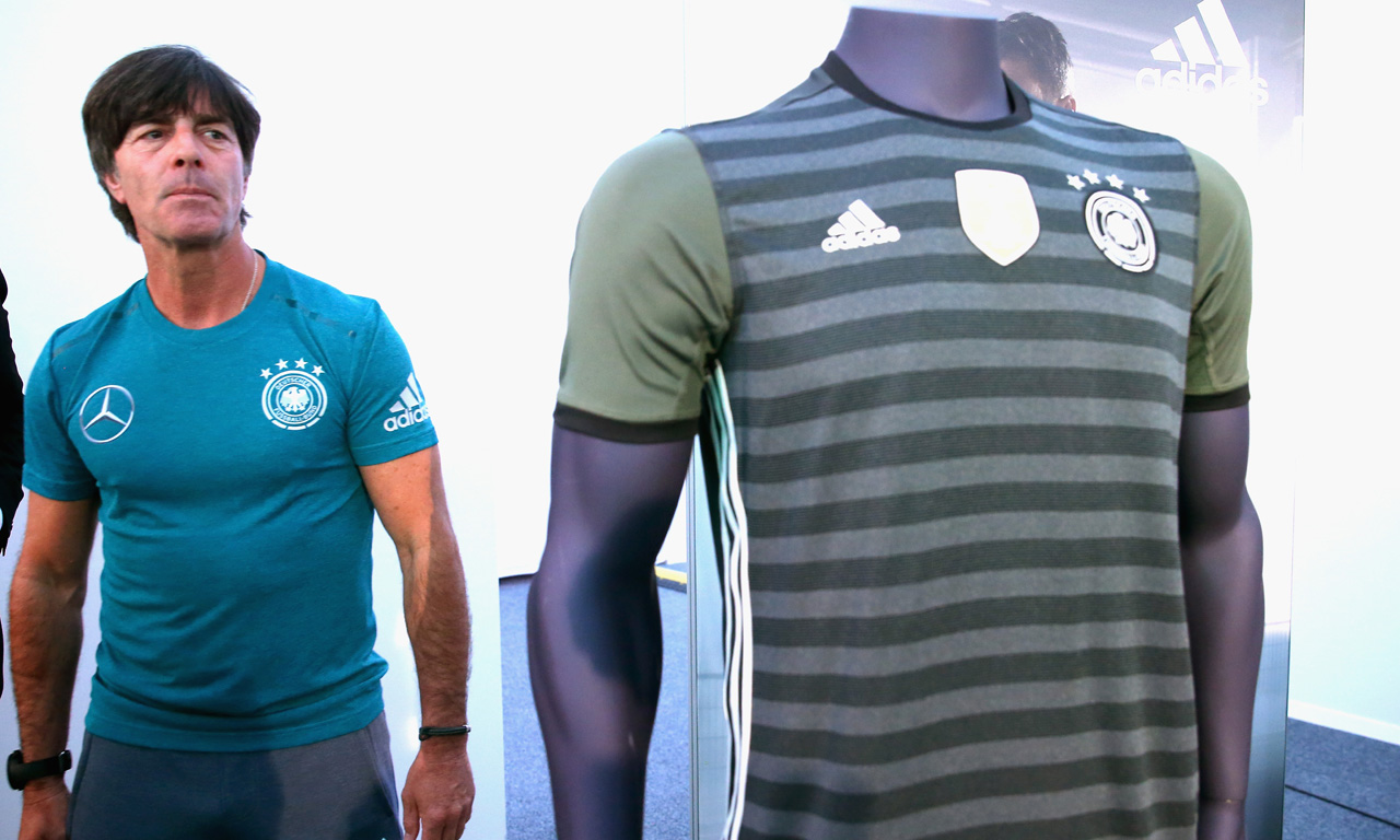 鼻屎上的勒夫 一代男神惨被右手毁掉 鼻屎上的勒夫 一代男神惨被右手毁掉