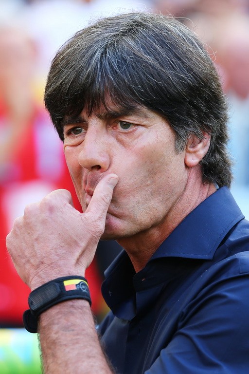 鼻屎上的勒夫 一代男神惨被右手毁掉 鼻屎上的勒夫 一代男神惨被右手毁掉