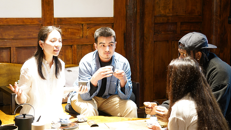 Hi，天府新区！｜“丝路青年”打卡中国公园城市首提地_fororder_<span class=