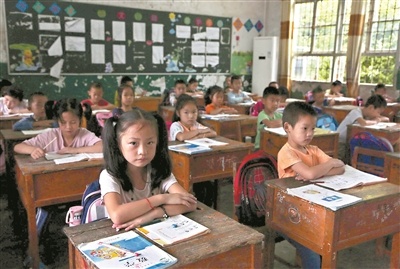 【中国梦·践行者】新时代青春之歌！她把身影永远留在大山深处