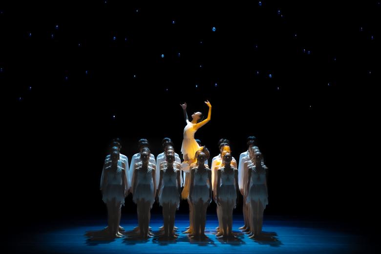 遼寧:芭蕾舞組詩《榜樣》 探尋雷鋒精神的浪漫表達