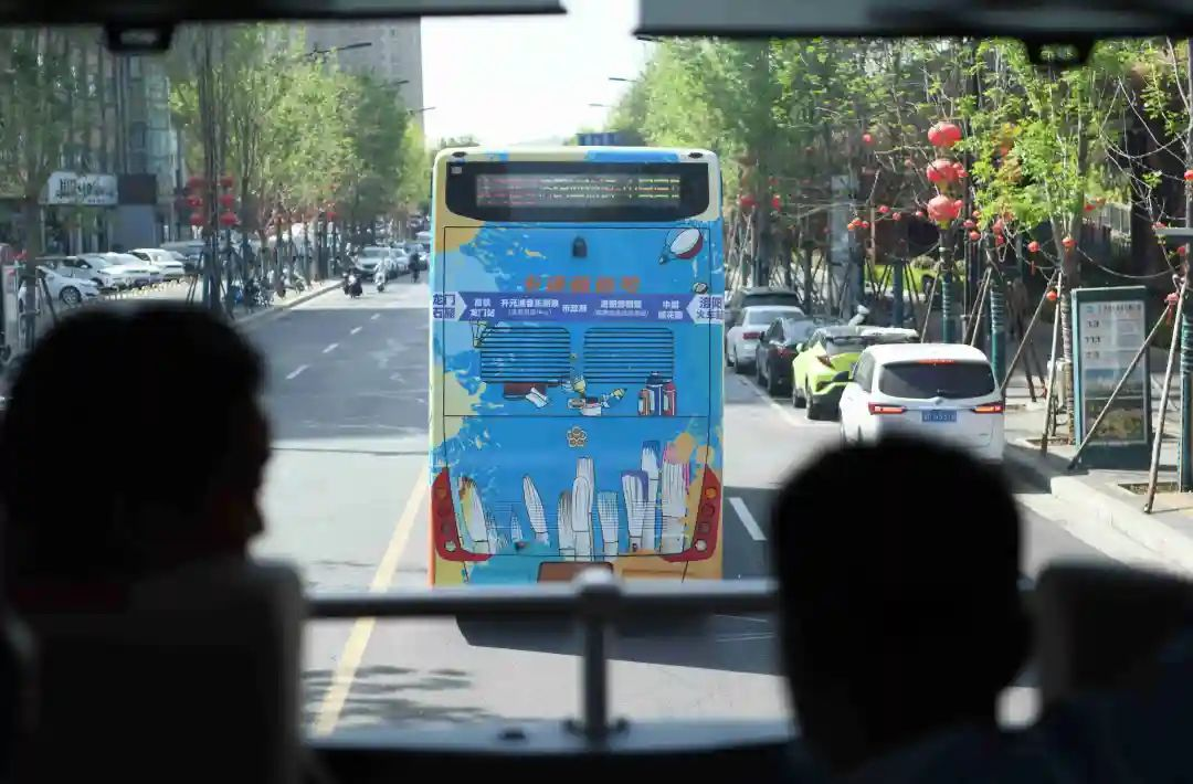 Luoyang Launches Double-decker Sightseeing Bus_fororder_图片3