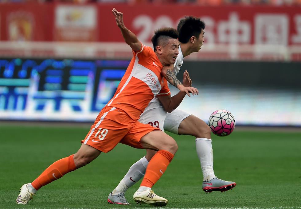中超：山东鲁能0-0上海上港