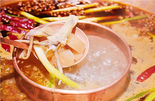 【食在重庆 标题摘要】与冬日的重庆最配的 还是羊肉和火锅! 【食在重庆 标题摘要】与冬日的重庆最配的 还是羊肉和火锅!