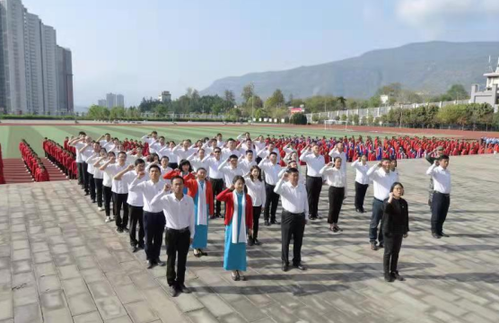 丽江市华坪女高获授“云南省少先队校外实践教育基地”_fororder_f054667847fa29be21092c7a7ae7eb2