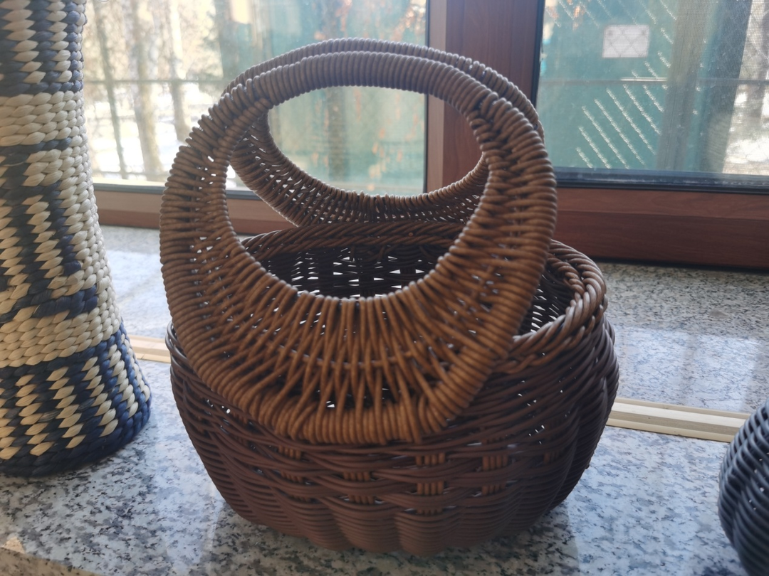 黑龙江铁力：传承非物质文化遗产，巧手草编拓宽致富路