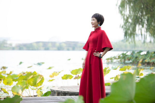 知名个人成长作家张德芬：“无论结婚还是单身 幸福都不应依赖别人”