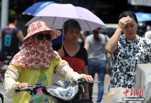 南方遭暴雨高温双考验 未来两日多地高温冲40度