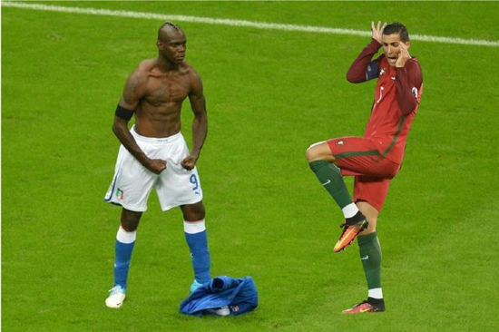 人家怕怕!C罗表情包遭恶搞 罗总裁被玩坏了