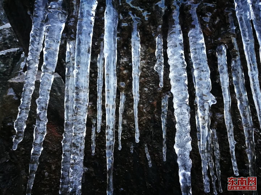 【高清图3】【滚动新闻】【地市 南平】南平迎来2018年的第一场雪