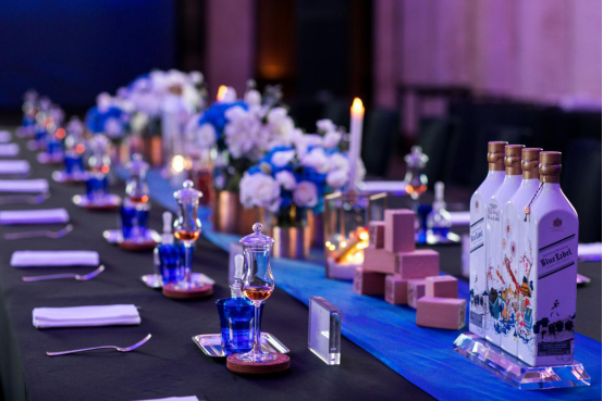 尊尼获加蓝牌 四大发明限量版献礼新年