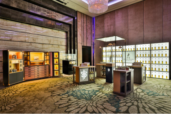 尊尼获加蓝牌 四大发明限量版献礼新年