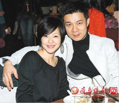 失业中年妇女小s频频被老公挖坑 许雅钧又被拍到和嫩模拥吻！