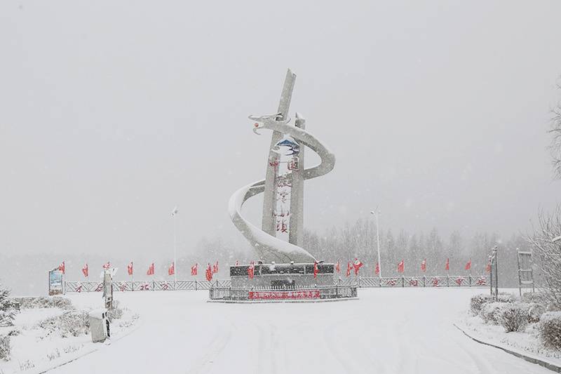 人间四月天 中国最冷小镇呼中上演春雪美景