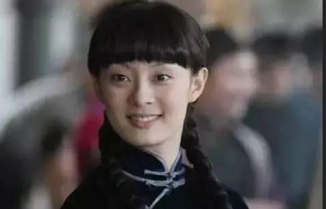 孙俪和赵雅芝穿旗袍扮演冯程程，谁让你更心动？