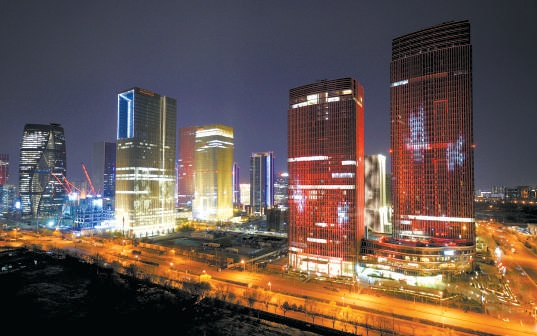 北京丽泽金融商务区夜景亮起来