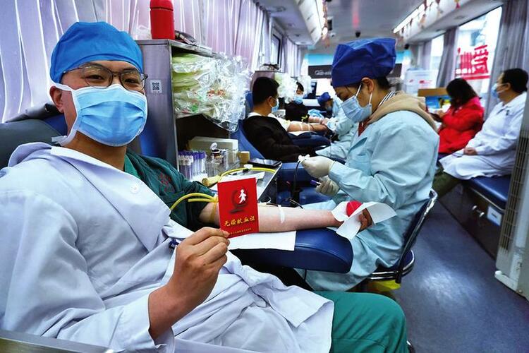南宁市首个“医务人员无偿献血活动季”逾7000人次献血 献血量超240万毫升