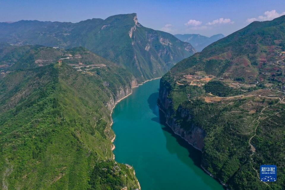 【城市远洋】重庆：长江三峡第一峡水清岸美