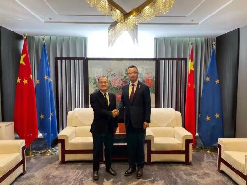 中欧协会与粤港澳大湾区企业家联盟签约 将共拓湾区合作广度