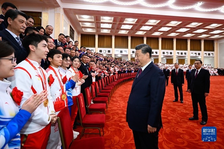 Xi’nin Beijing Kış Olimpiyatları’nın rol modellerini onurlandırma toplantısındaki konuşması yayınlandı_fororder_f44d30753d3e23bcc5f73e