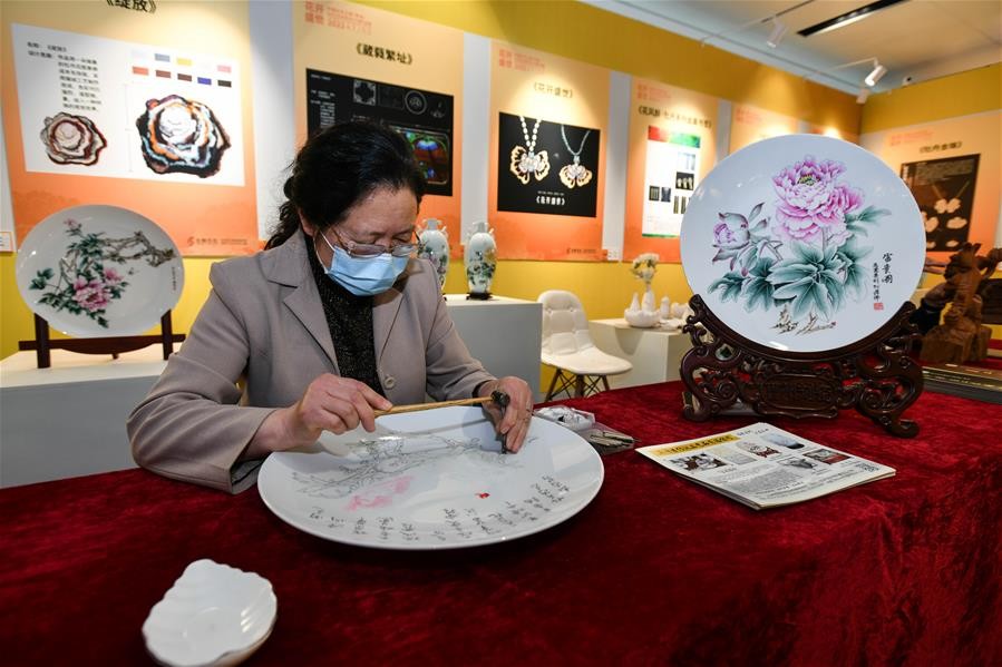 山东菏泽：美丽产业“花”样年华