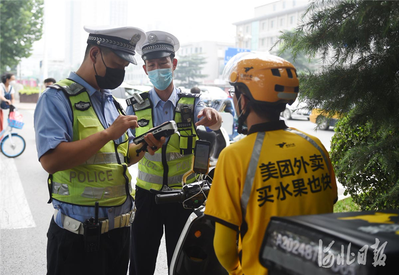 河北石家庄常态化治理非机动车违法