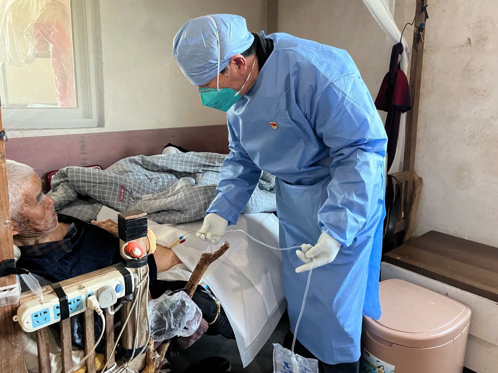 什么是药车疫情中就医配药难？上海奉贤这“三辆车”打通生命通道_https://www.jmylbn.com_新闻资讯_第2张