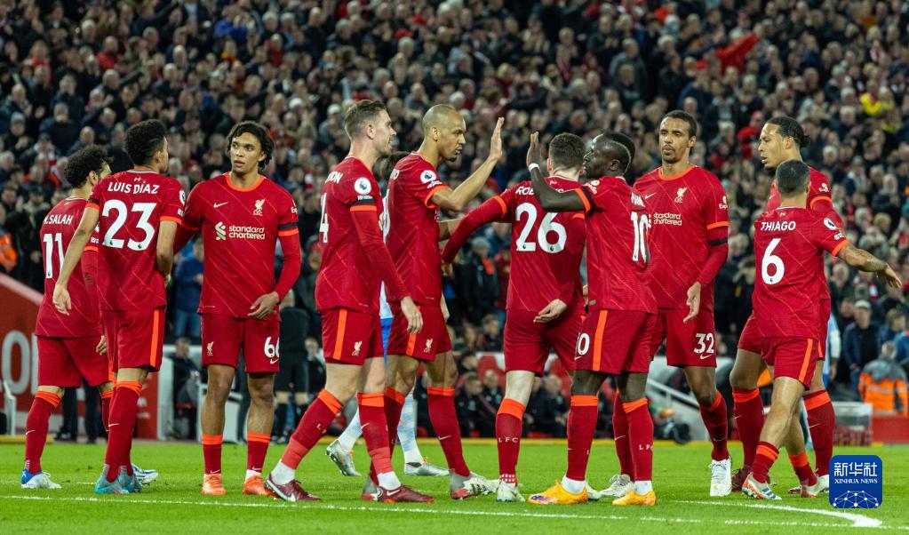 曼联破队史单赛季英超最低积分纪录|“七”是天大的耻辱!曼联0-7不敌利物浦创造双红会历史最大比分