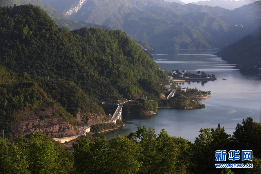 【城市遠洋帶圖】重慶彭水：春染“夢裏水鄉”周家寨