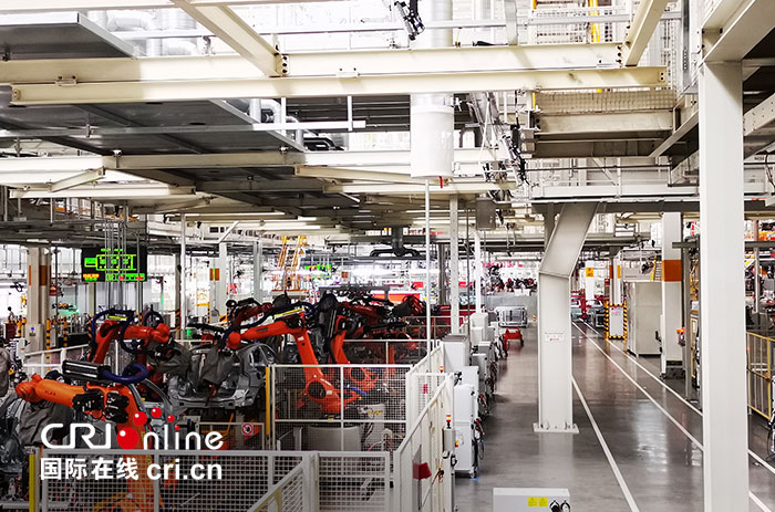 02【吉林】【原创】【译德语发Facebook】“特色产业看中国——探访长春汽车产业”采访团走进一汽-大众长春奥迪Q工厂