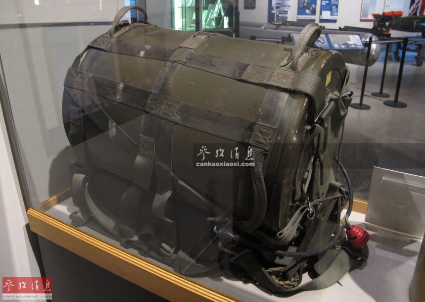 美軍死士擬身背核彈阻擊蘇聯裝甲集群