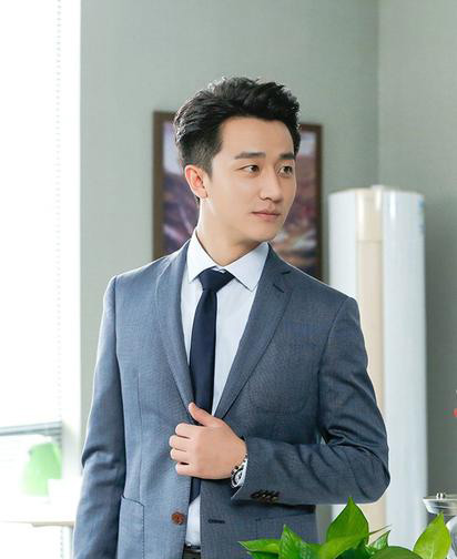 《亲爱的翻译官》黄轩鼻子透光被疑整容