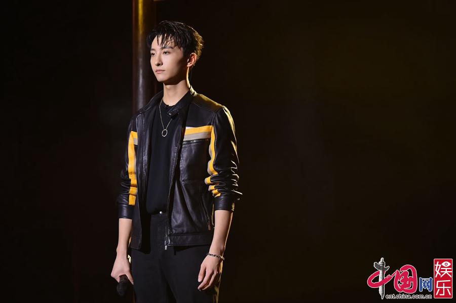 北京卫视《跨界歌王》郑恺小沈阳挑战魔性改编嗨翻全场