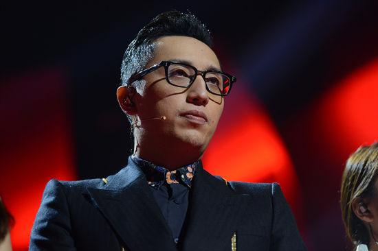 独家:李咏接棒华少出任《2016好声音》主持