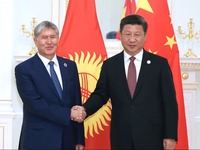 習近平會見吉爾吉斯斯坦總統阿坦巴耶夫