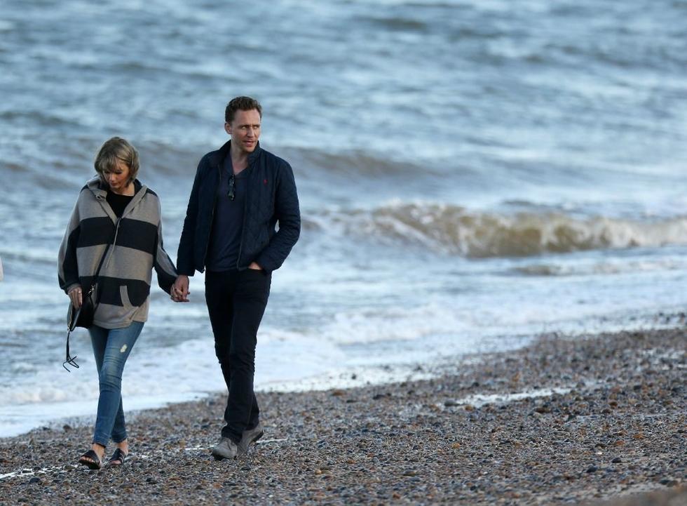 (function(){
    var bp = document.createElement('script');
    bp.src = '//push.zhanzhang.baidu.com/push.js';
    var s = document.getElementsByTagName("script")[0];
    s.parentNode.insertBefore(bp, s);
})();