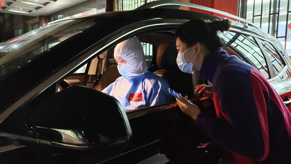 什么是药车疫情中就医配药难？上海奉贤这“三辆车”打通生命通道_https://www.jmylbn.com_新闻资讯_第1张