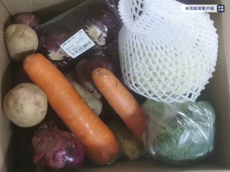 楼内物物交换 上海一小区邻里之间积极互助