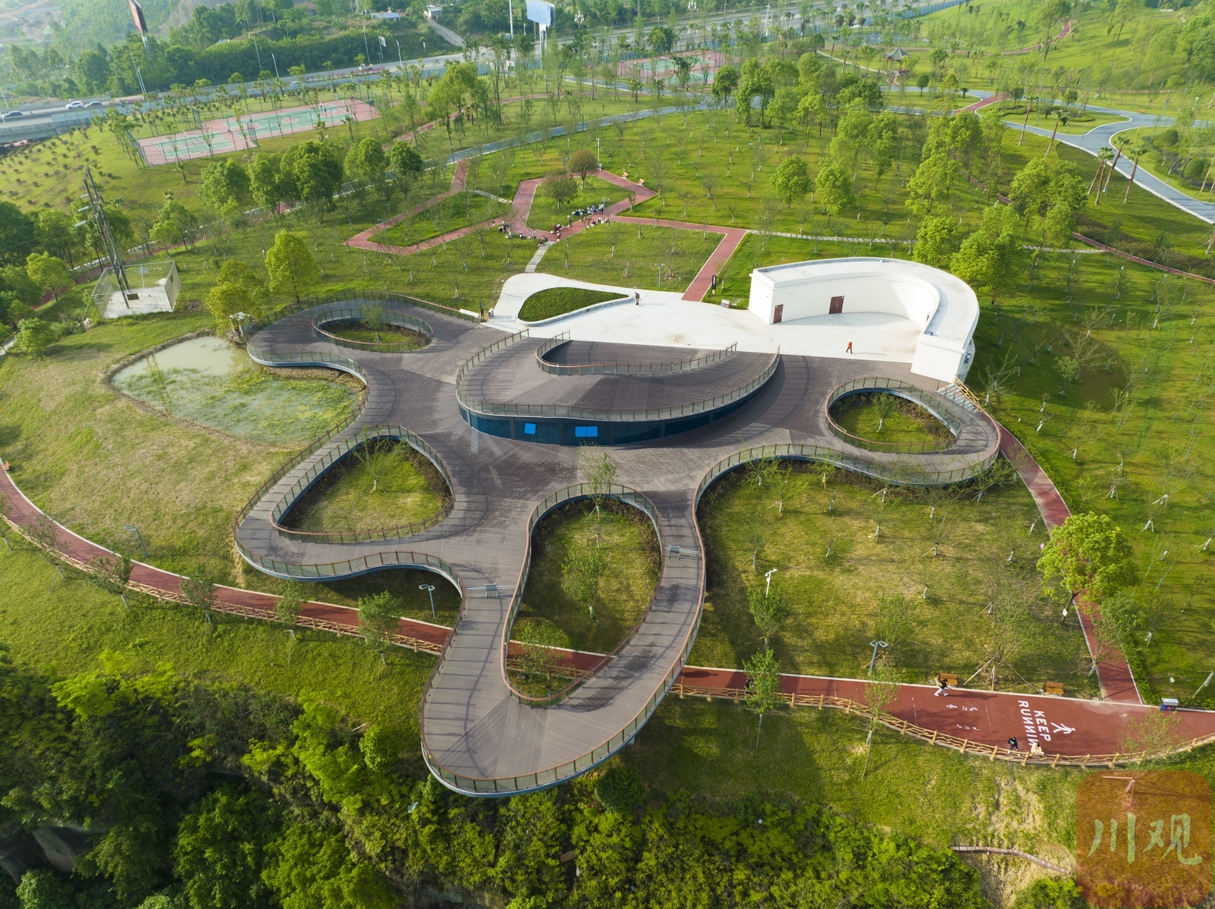 （转载）广安：晨光中的渠江红滩音乐公园美轮美奂