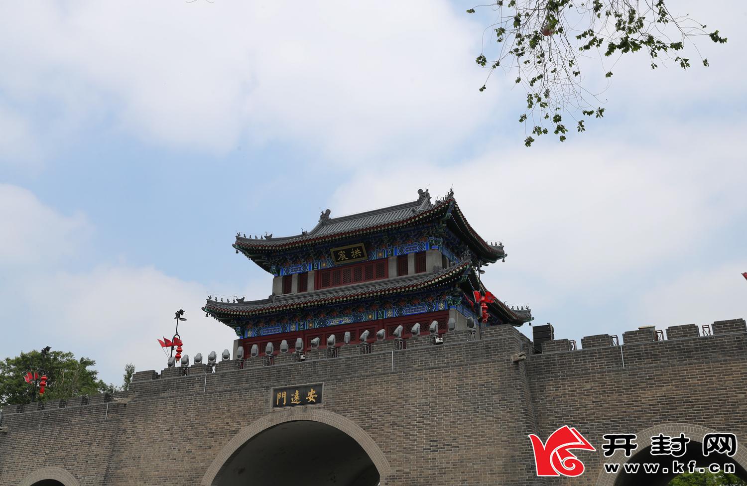 河南開封：雨過天晴 分外靚麗