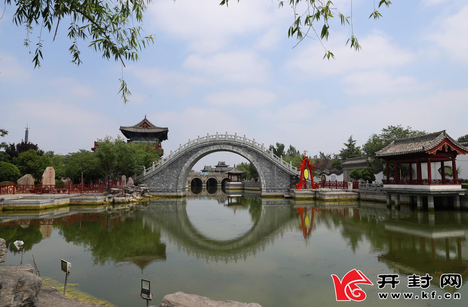 河南開封：雨過天晴 分外靚麗