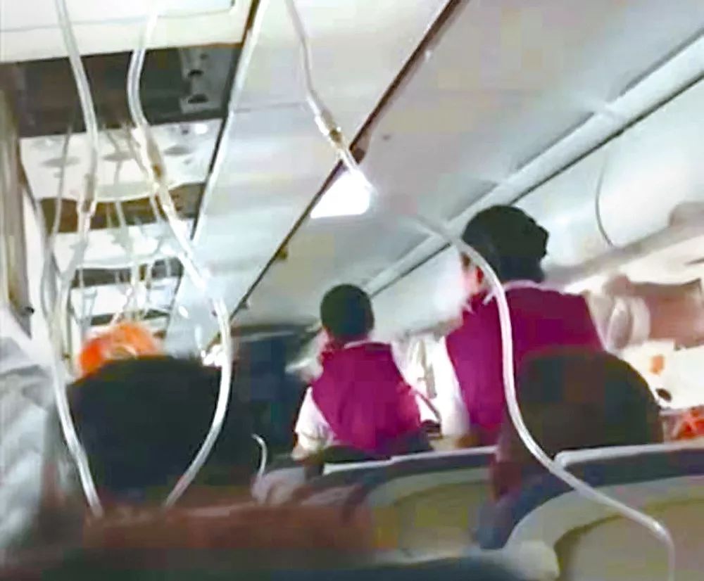 礼赞70年⑰：从人民英雄纪念碑到共和国勋章