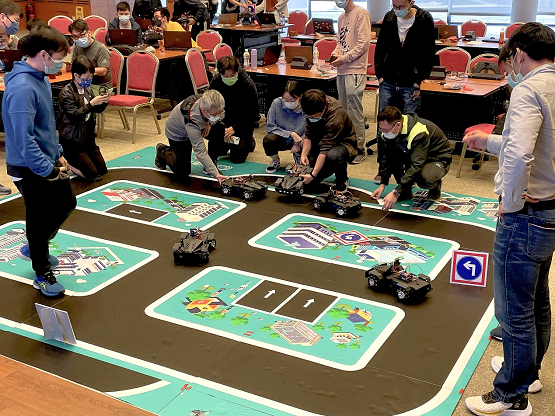 抓好“新基建” 推进“新文科”：UNIPUS学科型智慧教室解决方案